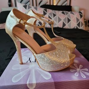TOP Moda Champagne Rhinestone Heels